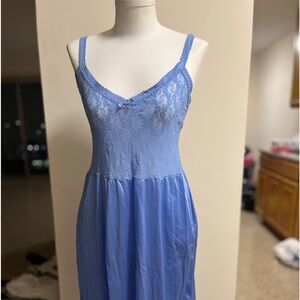 Vintage full slip/dress whole slip by Bestform